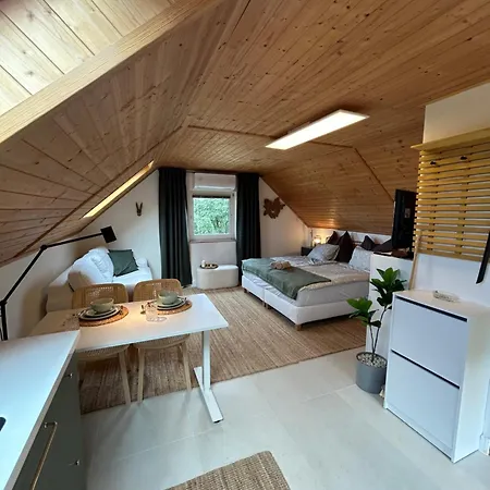Feriehus Haus - Kishaz A Voelgyben *