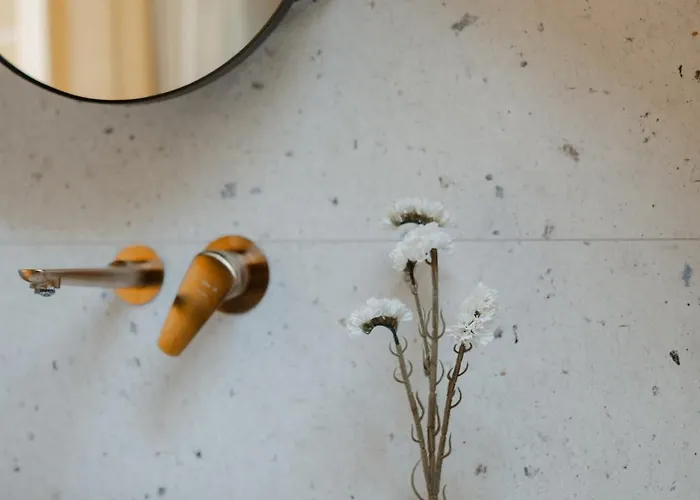 Haus - Kishaz A Voelgyben * Tarján