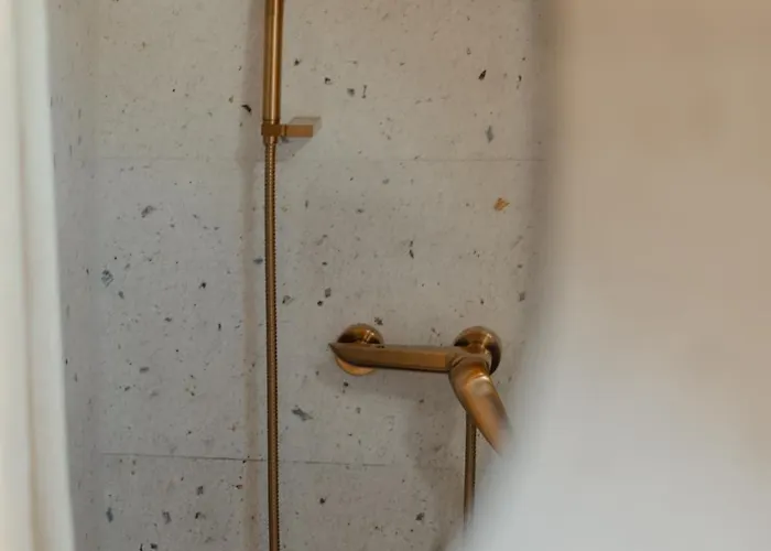 Haus - Kishaz A Voelgyben Tarján