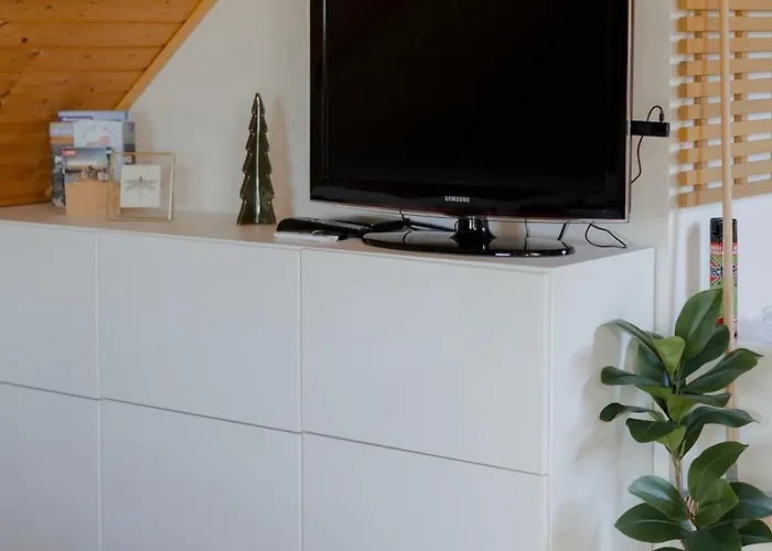 Haus - Kishaz A Voelgyben